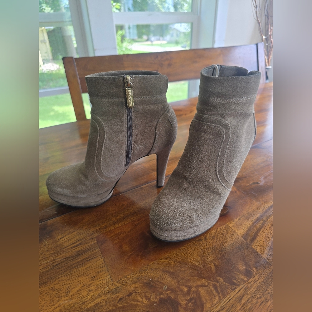 CHANEL Tan Brown Suede Heeled Boots 39 7.5 8